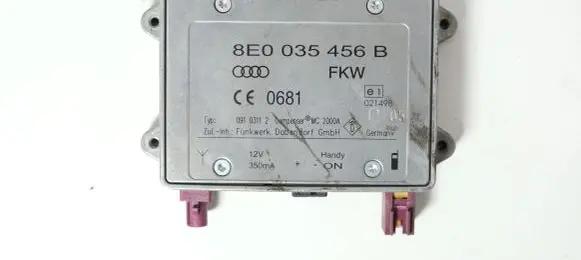 Audi A4 S4 B7 8E 8H Antenna control unit 8E0035456B