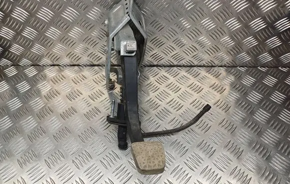 Opel Astra H Clutch pedal 28870 90523769 13299720