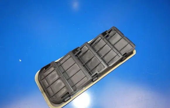 Volvo V40 Trunk grilles 
