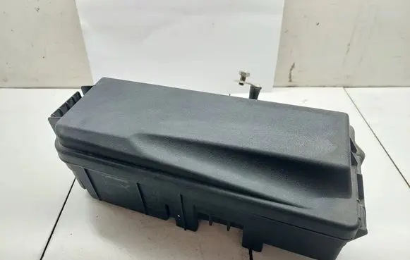 Opel Signum Fuse module 13187508