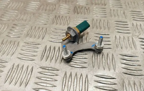 Coolant temperature sensor