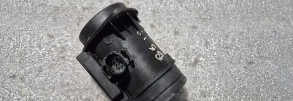 Audi A4 S4 B5 8D Mass air flow meter 718221510