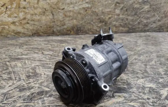 Land Rover Range Rover Velar Air conditioning (A/C) compressor (pump) CPLA19D629BH
