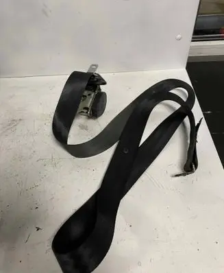 Dacia Logan I Rear seatbelt 413136 231007