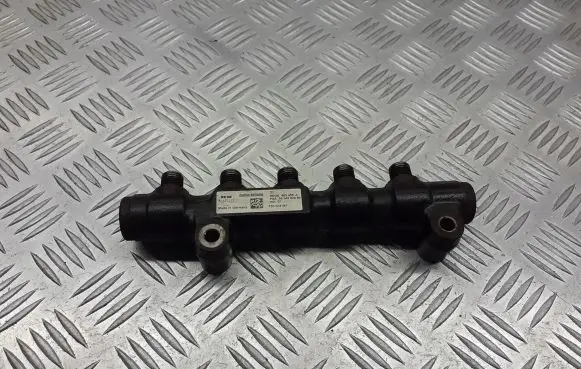 Citroen C4 I Fuel main line pipe 9654592680