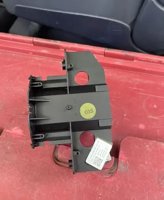 Audi A3 S3 A3 Sportback 8P Steering wheel column trim 8P0907137