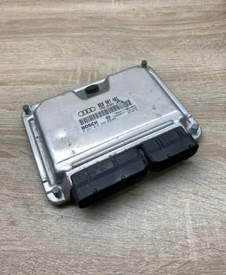 Audi A4 S4 B6 8E 8H Engine control unit/module ECU 8E0907401 0281010492