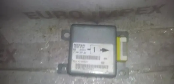 Nissan Primera Airbag control unit/module 285569F105 0285001193