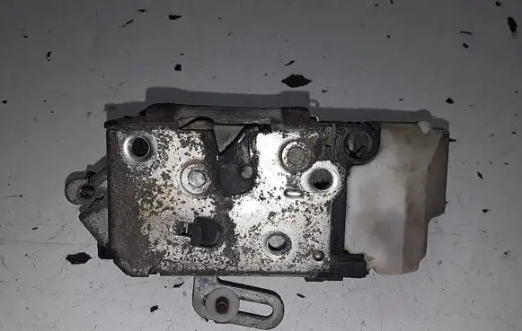 Fiat Punto (188) Front door lock