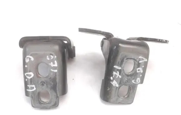 Rear door hinge set