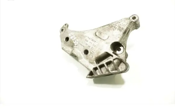 Volkswagen PASSAT B6 Engine mounting bracket 03L199207