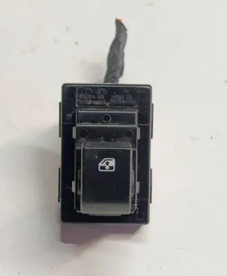 KIA Ceed Quarter vent window switch 935751H100U1 935751H100 3695111000