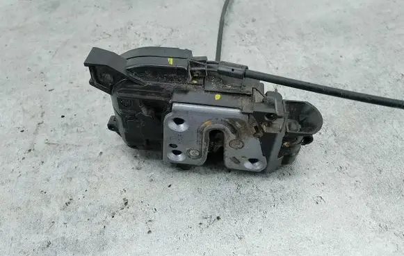 Front door lock