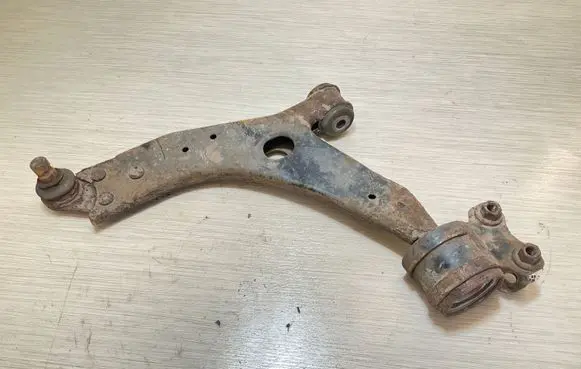 Ford Kuga I Front lower control arm/wishbone