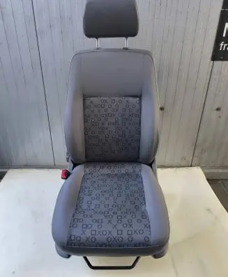 Volkswagen Transporter - Caravelle T5 Front driver seat 