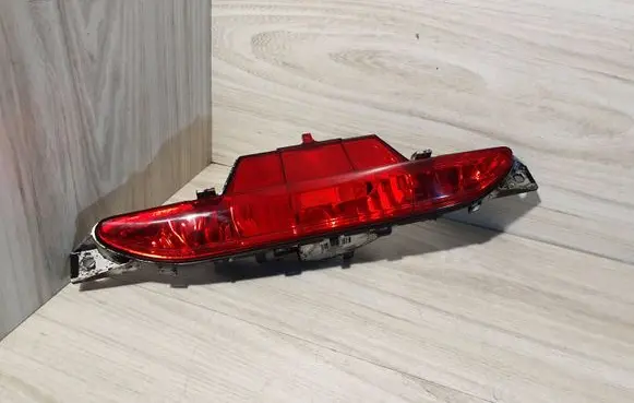 Peugeot 208 Third/center stoplight 9674308980 179457 010830