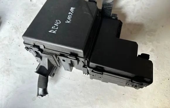 Renault Kadjar Fuse box set