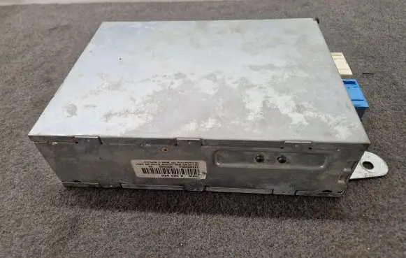 BMW 5 E39 Video control module 8383520