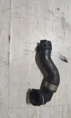 Mercedes-Benz CLA C117 X117 W117 Engine coolant pipe/hose A6512000082