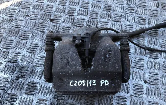 Mercedes-Benz C W205 Front brake caliper