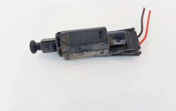 Volkswagen PASSAT B3 Brake pedal sensor switch 191945515