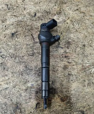 Fuel injector