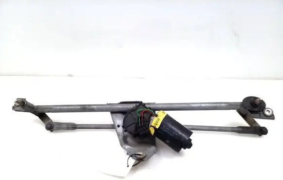 Volkswagen Golf III Front wiper linkage and motor 