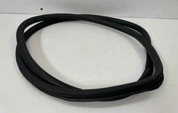 Volkswagen Jetta V Rubber seal rear door 1K5867913
