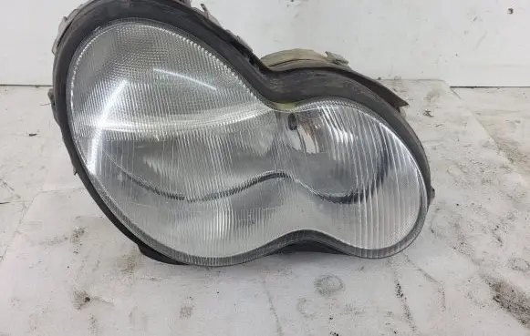 Mercedes-Benz C W203 Headlight/headlamp 1305235664