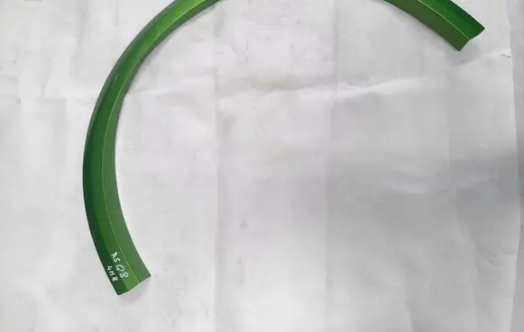 Front arch trim