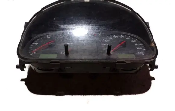 Volkswagen Transporter - Caravelle T4 Speedometer (instrument cluster) 7D0920803B