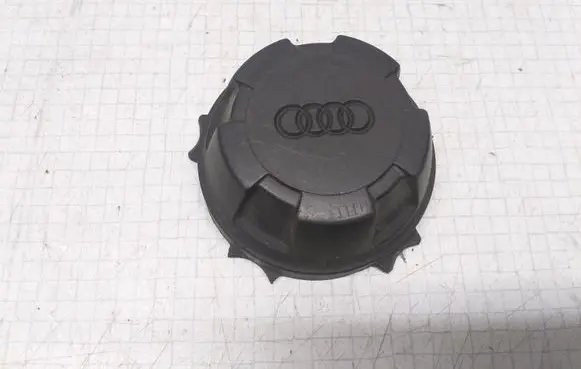 Audi 100 S4 C4 Original wheel cap 437601171