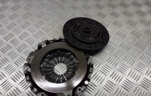 Opel Corsa C Pressure plate 