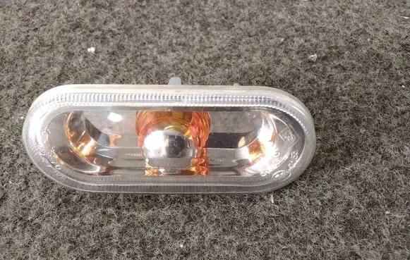 Volkswagen Caddy Front fender indicator light 2K0949117A 0215655