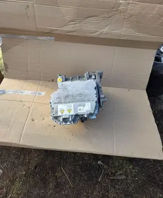 Peugeot 208 II Electric car motor 9856134480 9863228880