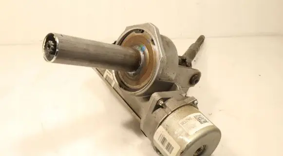 Opel Corsa D Power steering pump 55701302