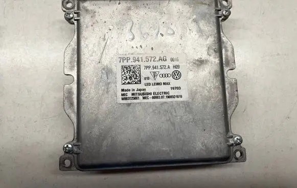 Headlight ballast module Xenon