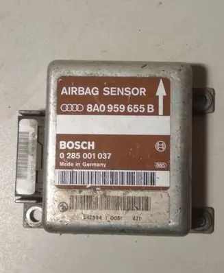 Audi A4 S4 B5 8D Airbag control unit/module 0285001037