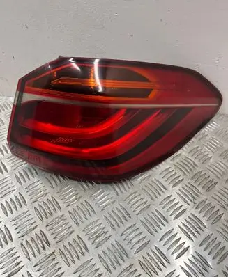 BMW 2 F46 Rear/tail lights 7330474 300098980 L98790