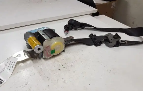 KIA Sorento Front seatbelt 888103E010WK