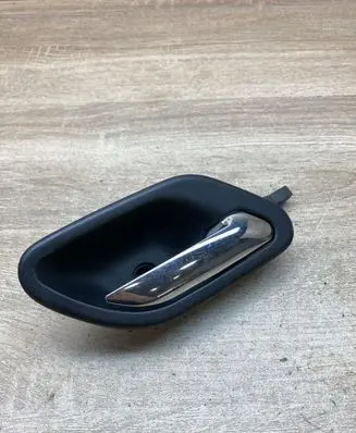 BMW 5 E39 Front door interior handle 8226050