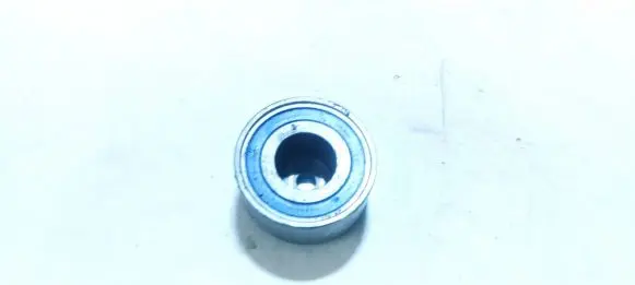 Land Rover Discovery 3 - LR3 Belt tensioner pulley 