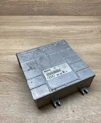 Audi A4 S4 B5 8D Engine control unit/module ECU 8D0907557B 0261203554