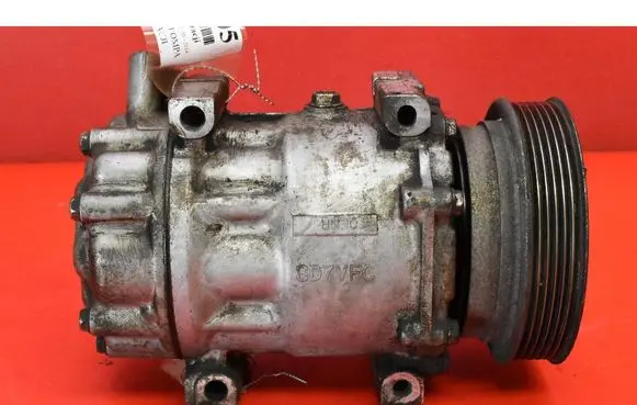 Nissan Qashqai Air conditioning (A/C) compressor (pump) 926009865R
