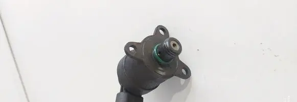 Fuel pressure sensor