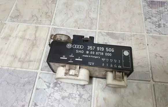 Ford Galaxy Coolant fan relay 357919506 898718000