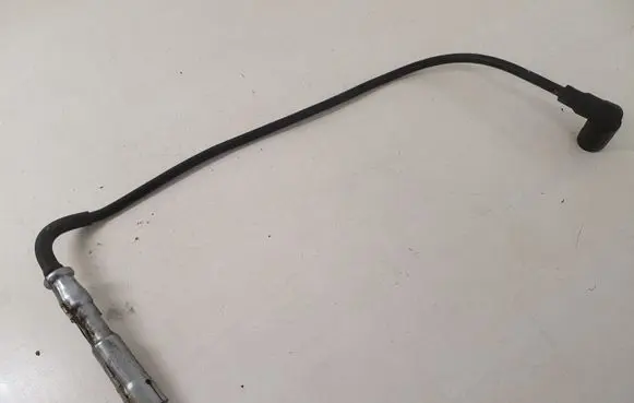 Volkswagen Touran I Ignition plug leads 06A035255C 06A035281A