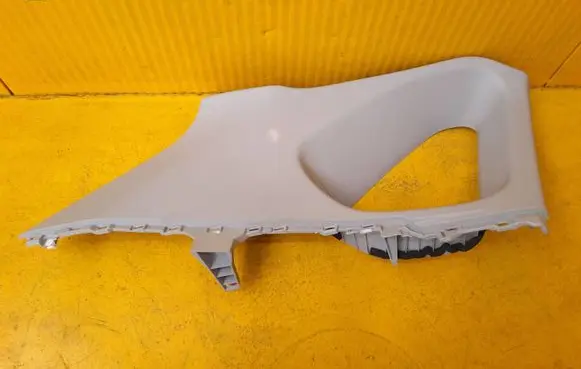Toyota RAV 4 (XA50) (D)pillar trim (top) 62480 42180