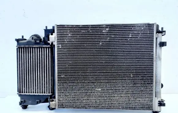Nissan Qashqai Radiator set 921009251R 214814EA0A