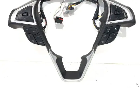 Steering wheel buttons/switches